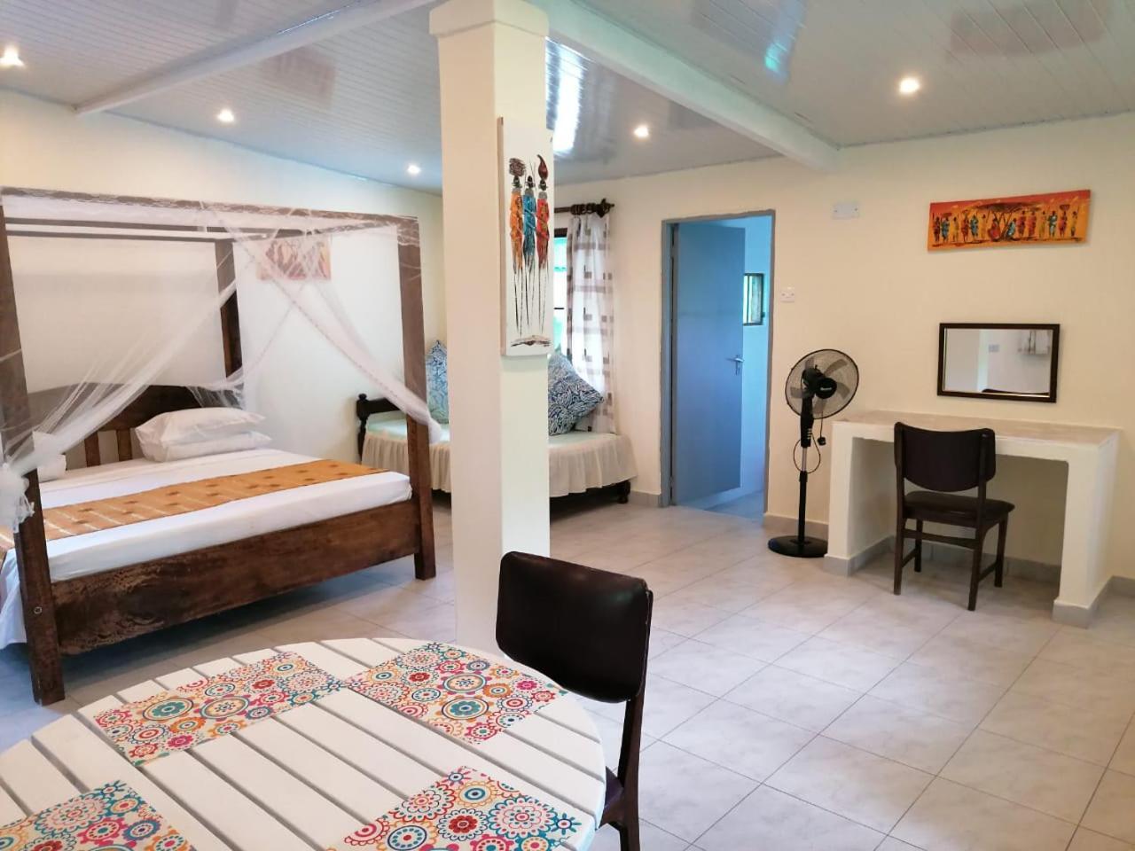 Diani Beachalets Δωμάτιο φωτογραφία